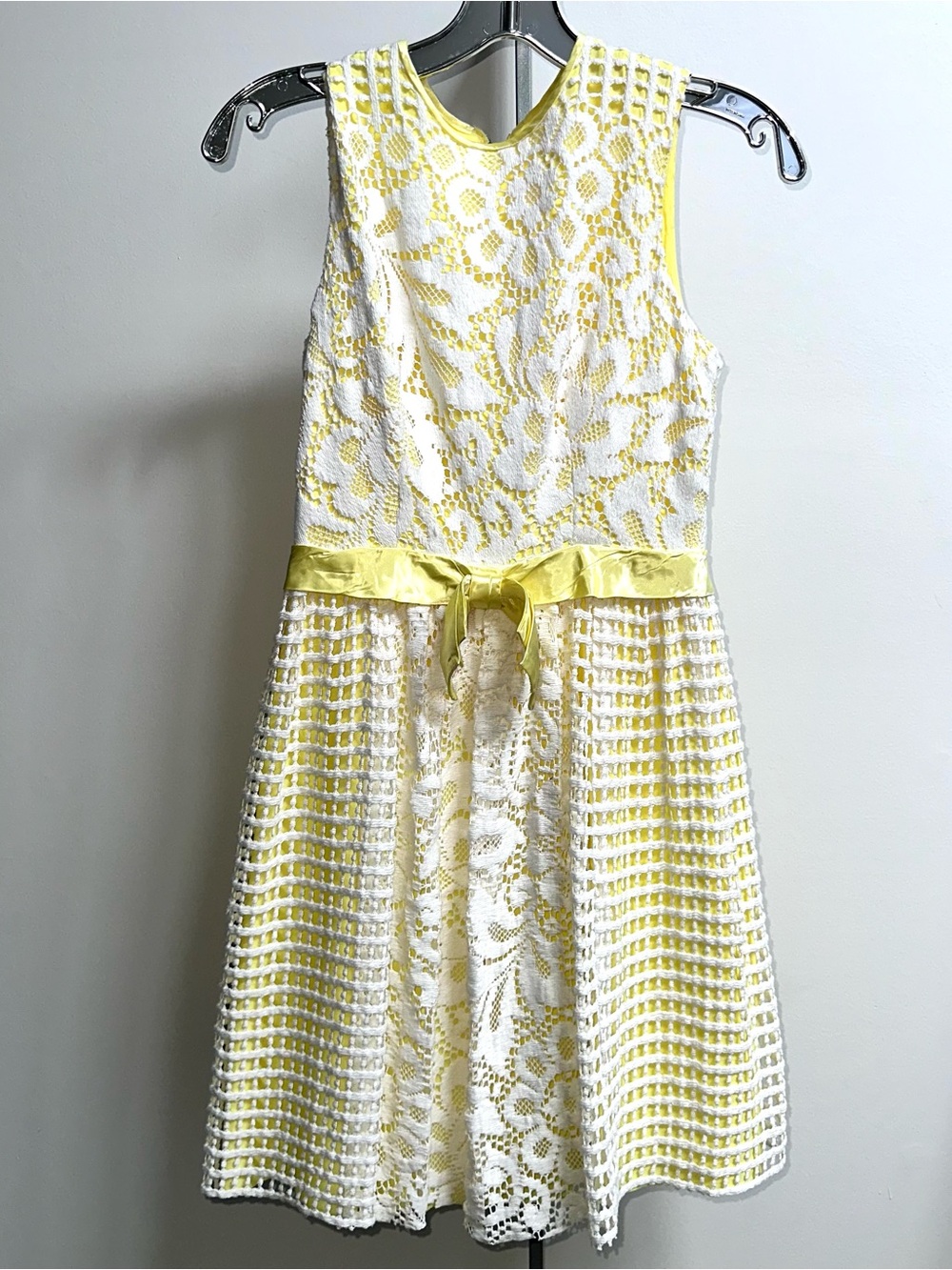 1960s White and Yellow Lace Mini Dress with Ribbon Waist
